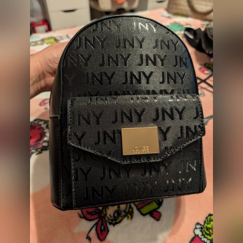 Purse Backpack Black $15